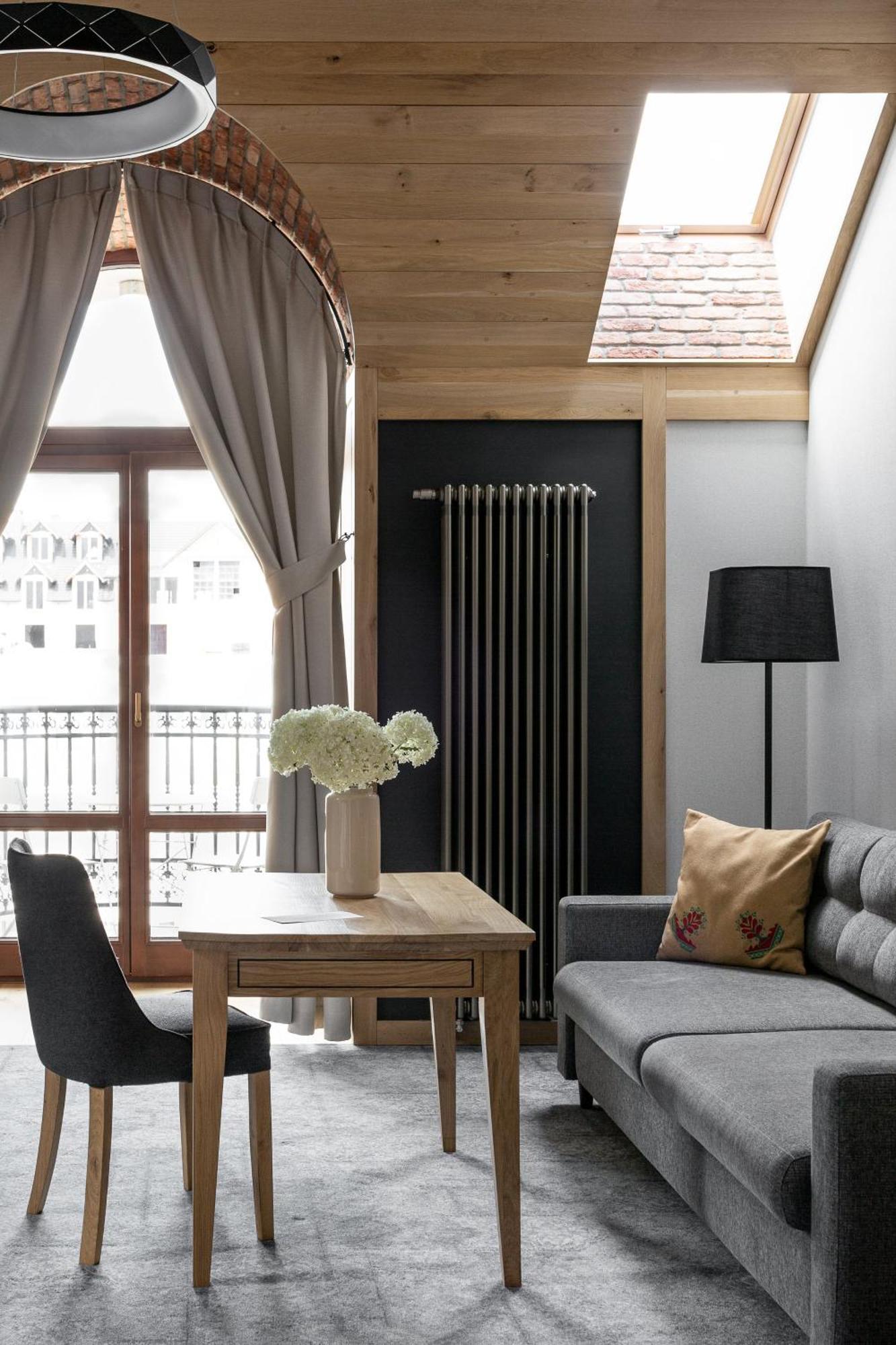 Premium Junior Suite Sofa bed,1567181531:JPEG